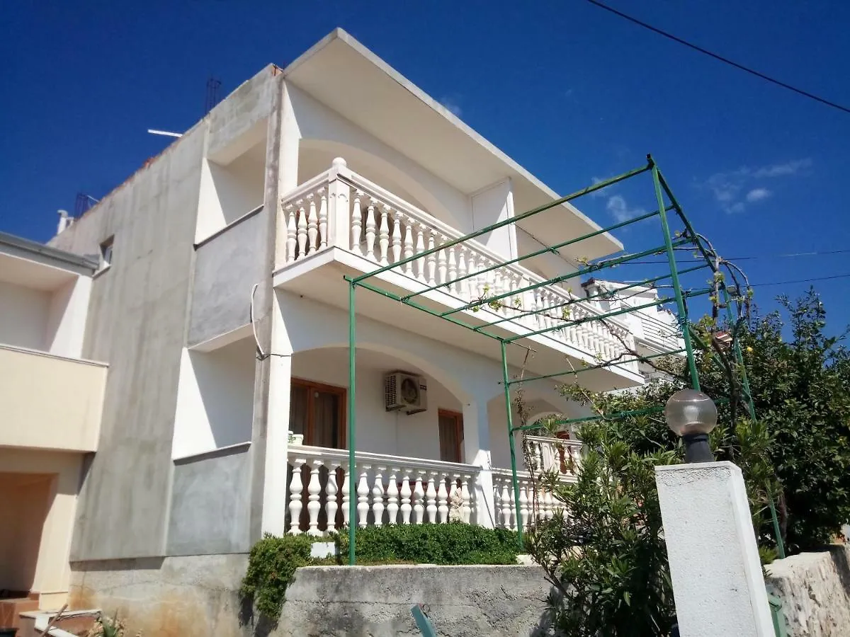 Apartmani Maris Trogir 0*,